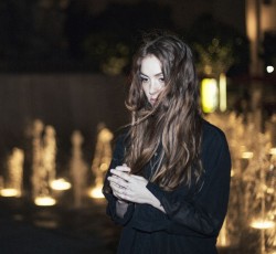 "Fever Dreams": Ακούστε το νέο single της Emma Ruth Rundle