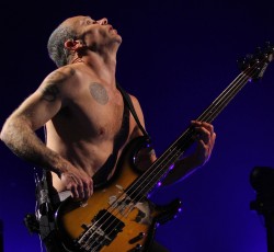 Flea: «Υπήρξαν φορές που έφτασα κοντά στο θάνατο»