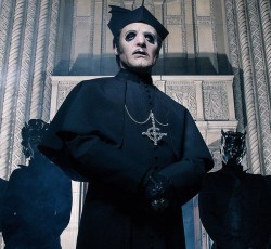 Ο Tobias Forge, ο Lemmy και το αναπόφευκτο… 