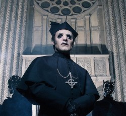 Οι Ghost στο Royal Albert Hall 