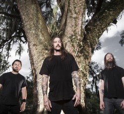 Ο «ηλεκτρικός Μεσσίας» των High Οn Fire