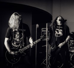 Πρώτη μετάδοση: Ολόκληρος ο νέος δίσκος των In The Woods