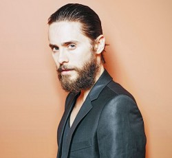 O Jared Leto και το οργανωμένο εγκληματικό συνδικάτο της Ιαπωνίας 
