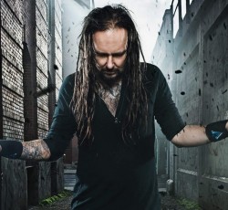 Ο Jonathan Davis σε νέο σόλο single (video)