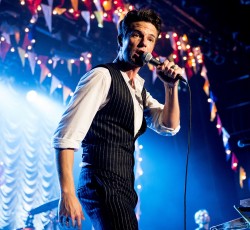 Οι Killers διασκευάζουν Arcade Fire 