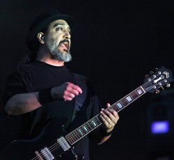 Ο Kim Thayil βάζει τέλος στις θεωρίες συνωμοσίας γύρω από το θάνατο του Chris Cornell  