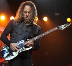 Kirk Hammett: «Μας αρέσει όταν μας προκαλούν»