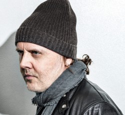 Lars Ulrich: «Το 2018 ανήκει στους Arctic Monkeys...»