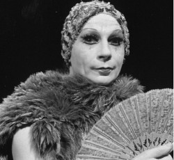 Πέθανε ο μέντορας του David Bowie, Lindsay Kemp 