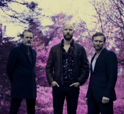 Η επιστροφή των Madrugada… 