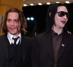 O Johnny Depp στη μπάντα του Marilyn Manson;