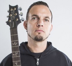 Mark Tremonti: «Τα προηχογραφημένα samples δεν ταιριάζουν σε rock συναυλίες…»