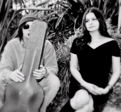 "Quiet, Τhe Winter Harbor": Ακούστε το νέο κομμάτι των Mazzy Star 