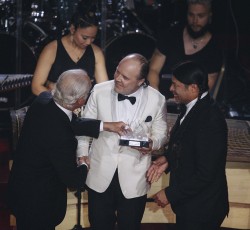 Οι Metallica λαμβάνουν βραβεία, οι Ghost και οι Candlemass αποδίδουν τιμές 