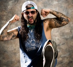 Mike Portnoy: «Ήμουν πάντα ένας frontman κολλημένος πίσω από τα ντραμς!»
