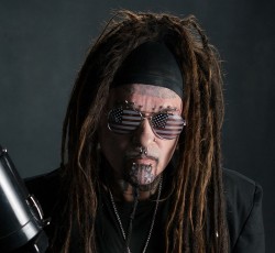 Ολοκαίνουργιο κομμάτι από τους Ministry 