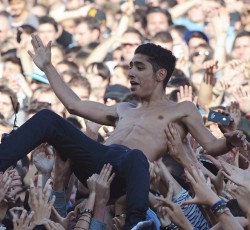  Έρευνα: «Σταματάμε να ανακαλύπτουμε νέα μουσική σε ηλικία 30 ετών» 