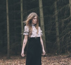 Η Myrkur διασκευάζει μουσική από το "Witcher 3" 