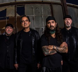 Neal Morse: «Προτιμώ το μικρό, αφοσιωμένο κοινό από ένα στάδιο γεμάτο κόσμο»