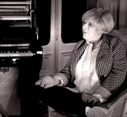 Ο Nick Cave παίρνει συνέντευξη από την Marianne Faithfull