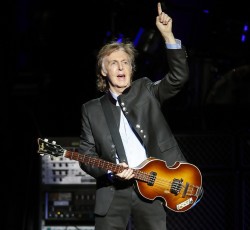 Ο Paul McCartney ονειρεύεται επανένωση των Beatles