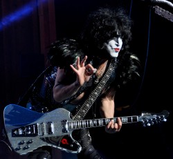 Paul Stanley: «Οι Kiss είναι ιδέα»