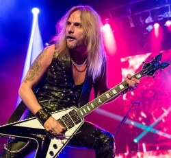 Richie Faulkner για Mastodon: «Ο τελευταίος δίσκος τους είναι εξωπραγματικός» 