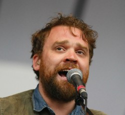 Αγνοείται ο τραγουδιστής των Frightened Rabbit, Scott Hutchison 