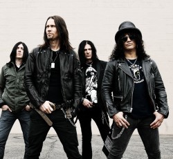 "Mind Your Manners": Ακούστε το νέο κομμάτι των Slash ft Myles Kennedy & The Conspirators 