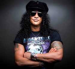 Ολοκαίνουργιο κομμάτι από τον Slash 