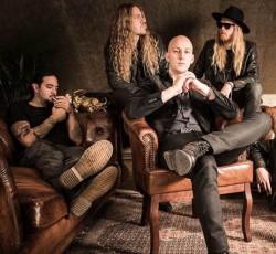 Οι «μάρτυρες» των Soen… 