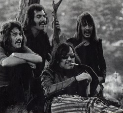 Δυο ακυκλοφόρητα κομμάτια των Steppenwolf βλέπουν το φως της δημοσιότητας 