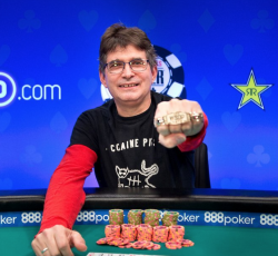 Ο Steve Albini κερδίζει παγκόσμιο τουρνουά πόκερ 