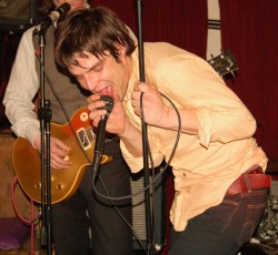 Νεκρός ο τραγουδιστής των Jonathan Fire*Eater, Stewart Lupton 