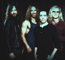 Πρώτο single από το supergroup των The Sea Within