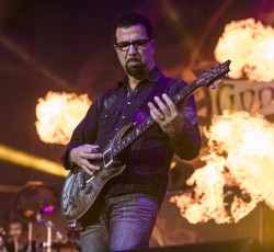 Οι Godsmack αναβάλλουν την ευρωπαϊκή περιοδεία τους λόγω πένθους