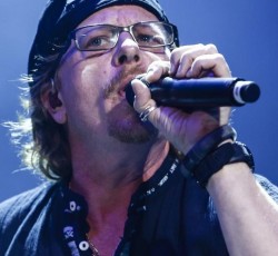 Ακυκλοφόρητο κομμάτι των Toto έρχεται στο φως της δημοσιότητας 