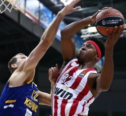 Με μπλουζάκι των Iron Maiden στο ΣΕΦ ο Ζακ ΛεΝτέι 