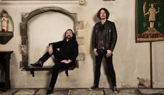 "Stripped": Ο Damian Wilson και ο Adam Wakeman ξαναχτυπούν