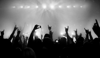 Ζευγάρι εγκαταλείπει το παιδί του για δυο μέρες, για να παρευρεθεί σε συναυλία των Godflesh