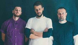 Πρώτη μετάδοση: Ολόκληρος ο νέος δίσκος των Kevlar Bikini