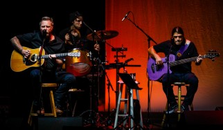 Ένα φιλανθρωπικό unplugged από τους Metallica...