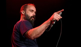 Κατέρρευσε και μεταφέρθηκε σε νοσοκομείο ο Neil Fallon