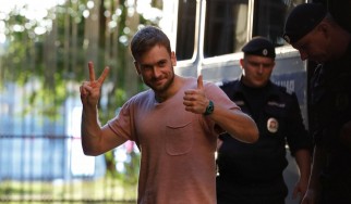 Στο νοσοκομείο μέλος των Pussy Riot μετά τη σύλληψή του από τη ρωσική αστυνομία