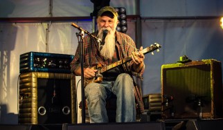 Κάτι «μαγειρεύει» ο  Seasick Steve…