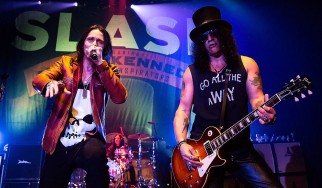 Το «αντίδοτο» των Slash ft Myles Kennedy And The Conspirators