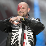 Συνεργασία των Five Finger Death Punch με Brian May και Kenny Wayne Shepherd