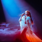 Οι ώρες εμφάνισης για τις συναυλίες των Florence & The Machine στην Αθήνα