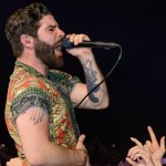 To "Cafe D’Athens" των Foals