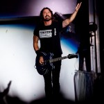 Οι Foo Fighters διασκευάζουν το οριακό "Planet Claire" των B-52’s